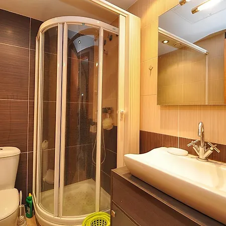Jordi Apartment